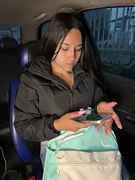 Samantha firee online show from January 6, 11:14 am