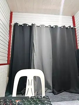 xwildflowerx online show from November 12, 2:09 am