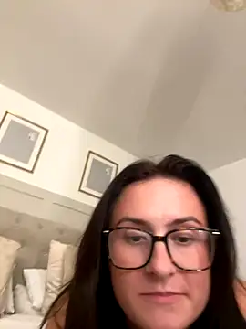 EmLovesxx online show from November 4, 5:51 pm