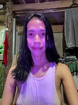 bellaUtops online show from April 6, 8:10 pm