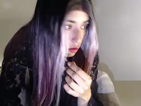 Elyara- online show from March 3, 11:16 am