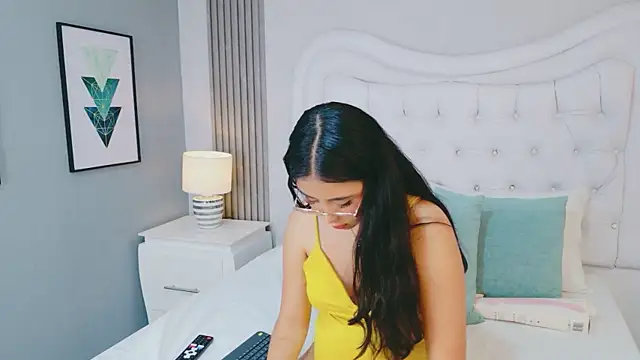 ScarlettPetrova online show from April 16, 11:21 am