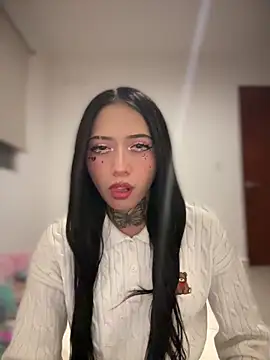 JIORYOvO online show from December 19, 4:48 am