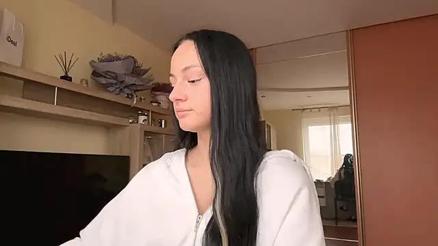 messystasy online show from November 8, 1:27 pm