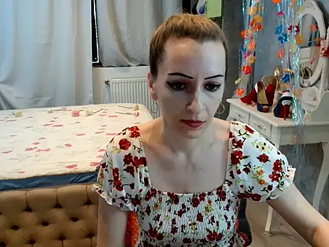 AnneDevrim online show from March 3, 6:52 am