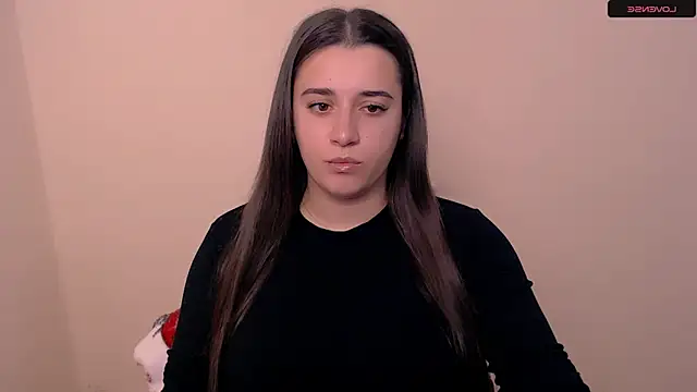 AlinaDoll  online show from April 16, 7:30 am