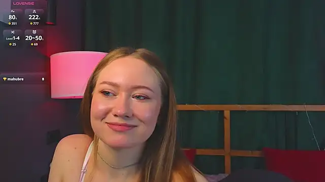 LillianGonzalez online show from February 8, 9:29 pm