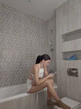 MelissaPinkiss online show from March 7, 1:40 pm