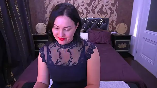 VelvetLuck online show from April 13, 11:55 am