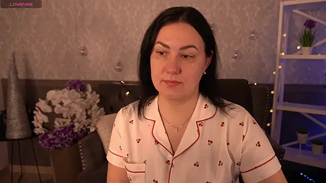 VelvetLuck online show from January 13, 1:48 pm