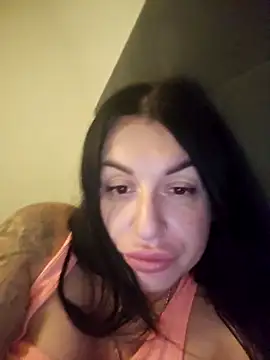 Julianneloreen online show from November 5, 12:16 am