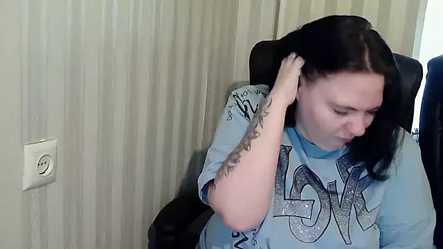 XLisaBlueXsS online show from November 6, 9:26 am