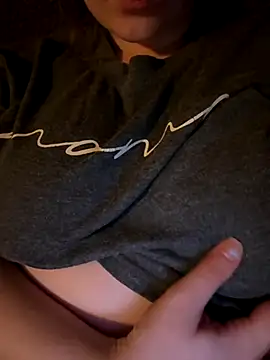 sexymilf20041 online show from November 24, 4:58 am