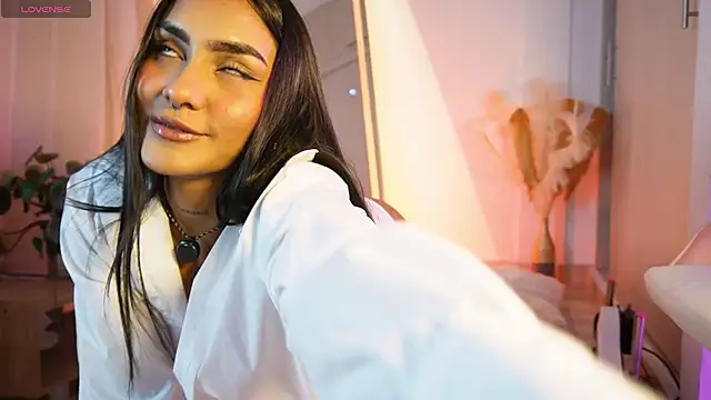 Nikita luan online show from April 11, 10:24 pm