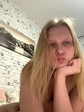 hotgoodgirll online show from December 21, 4:11 pm