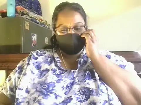 hootypriya online show from July 23, 2:25 pm