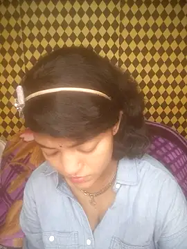 Freakingromance online show from April 8, 3:03 pm