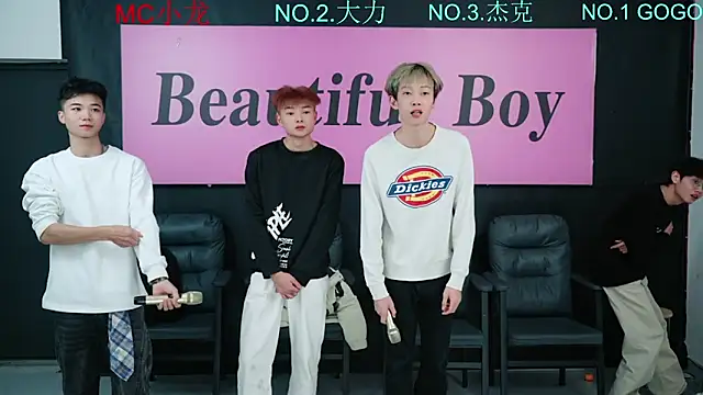 Beautifulboys-999 online show from November 27, 1:25 pm