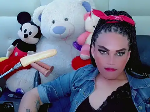 NharaBigCock online show from November 26, 9:38 pm