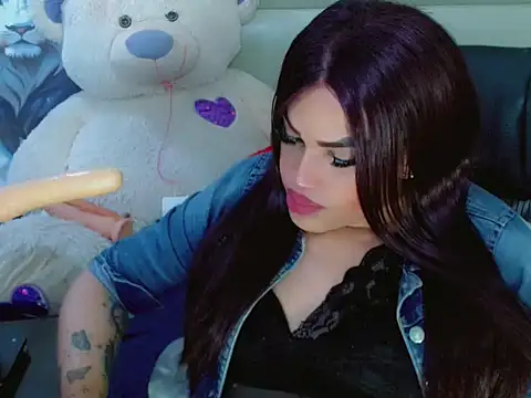 NharaBigCock online show from November 9, 8:27 pm