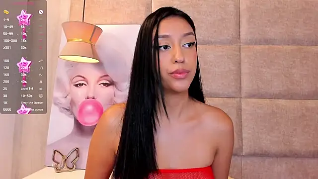 MaddieSteel online show from November 17, 5:35 pm