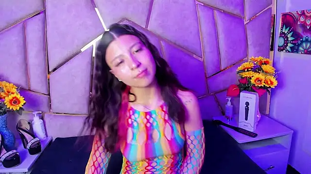 MelanyAss  online show from November 8, 3:50 pm