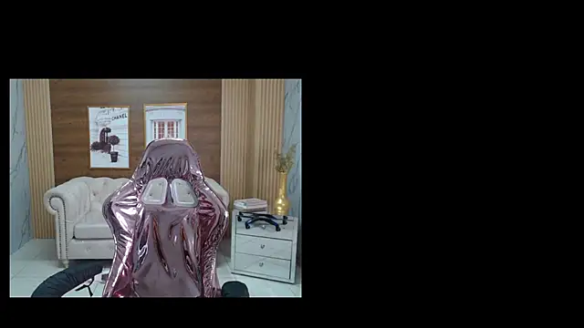 emma jones s online show from November 12, 4:21 am