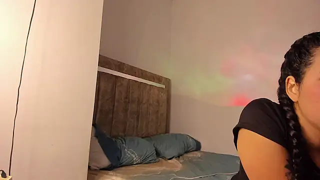 Kylie brown 1 online show from December 4, 4:15 am