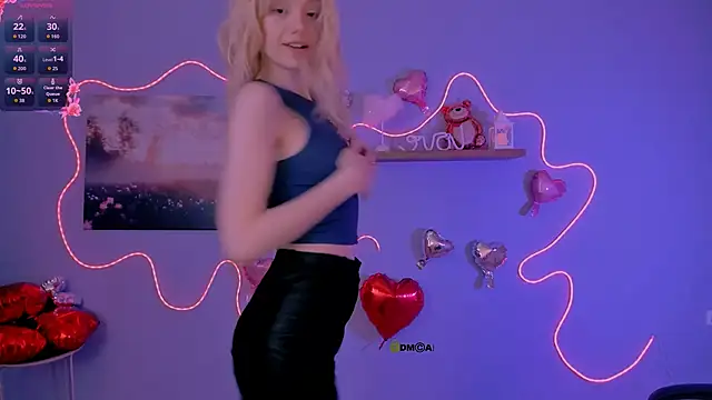 mia starrr  online show from February 23, 8:30 pm