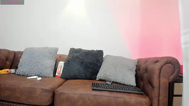 Niina26 online show from December 3, 3:20 am