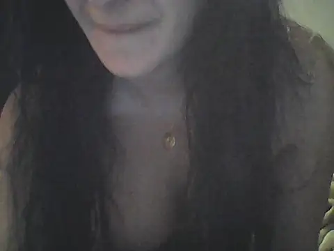 V Lolitaa online show from April 4, 9:24 pm