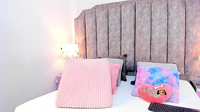 RubyCrox online show from March 10, 8:57 pm