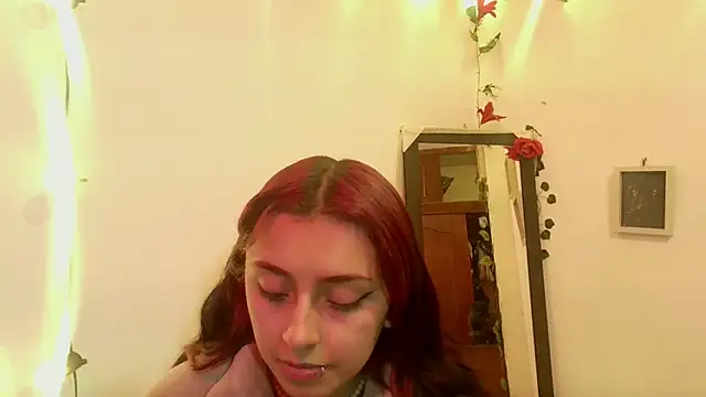 vaiolet johansson online show from November 19, 1:33 pm