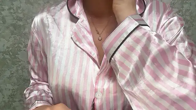 Angelinaa19 online show from March 24, 8:47 pm