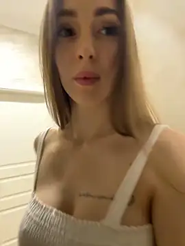 Victoria Vi online show from November 19, 3:56 pm