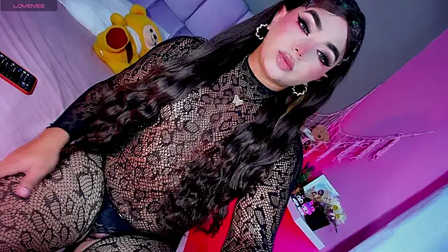 Lovely-Hinata online show from June 20, 4:38 am