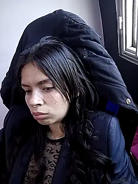 emilygrooe online show from February 11, 10:44 pm