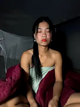 Lynly k2 online show from December 16, 1:50 pm