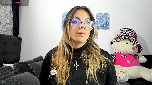 ariannawil online show from January 11, 11:54 pm