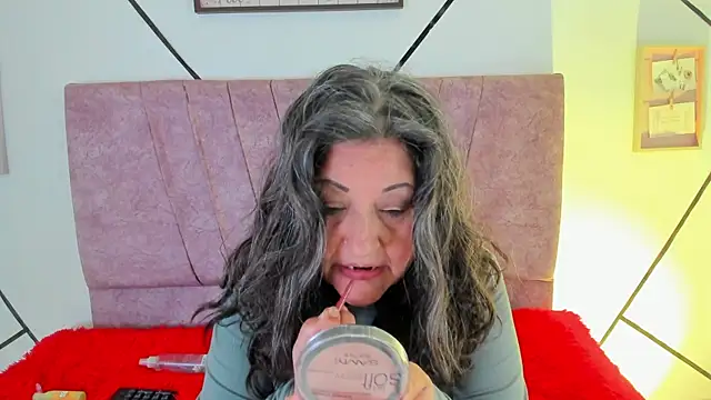 Victoriaa Anderson online show from January 15, 9:32 pm