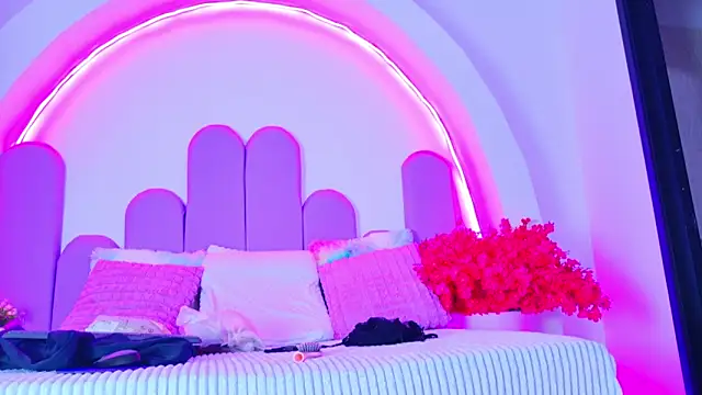 BunnySexyy18 online show from March 26, 3:19 am