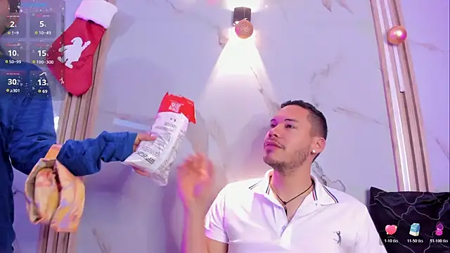 Aron and molly online show from December 22, 12:19 pm