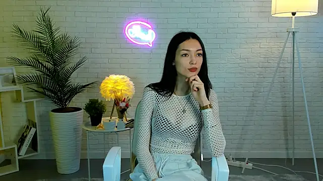 LannieHeart online show from November 10, 7:25 am