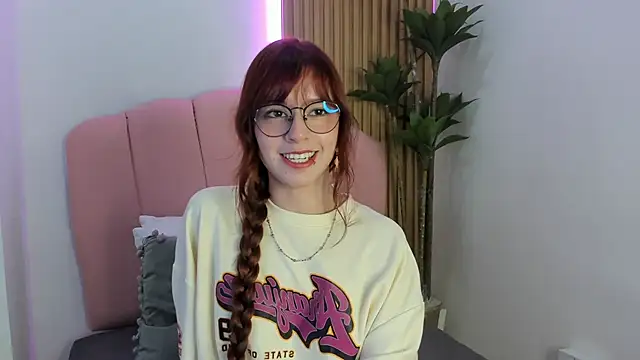 scarlett smith 3 online show from December 20, 3:32 am