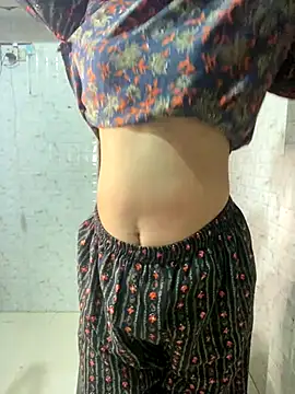 Red Queen 11 online show from November 23, 7:15 pm