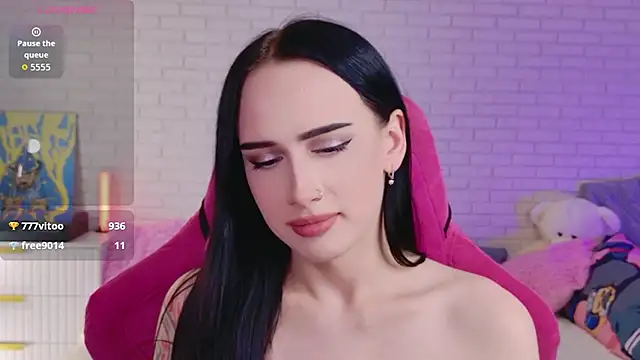 Darineko  online show from February 3, 6:40 am