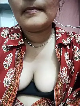 minni64207 online show from May 19, 10:22 am