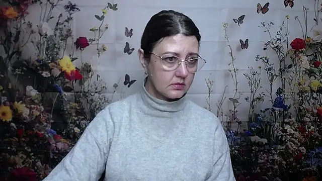 RoseHille online show from November 26, 3:02 pm