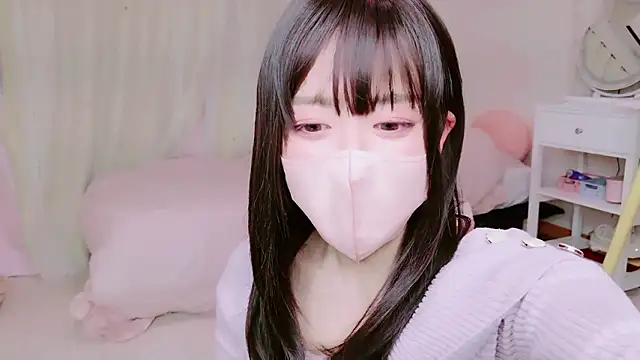 KAZUNAxo online show from November 16, 1:00 pm