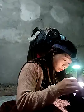 vangkt-cute online show from January 17, 9:00 pm